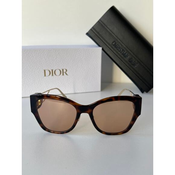 NEW Dior 30Montaigne B2U Brown Gold Cat Eye Sunglasses - Picture 6 of 9
